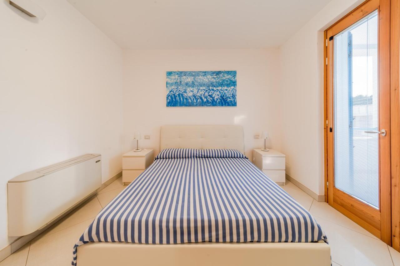 Lo Scalo Bed And Breakfast Marina Di Novaglie Алесано Екстериор снимка