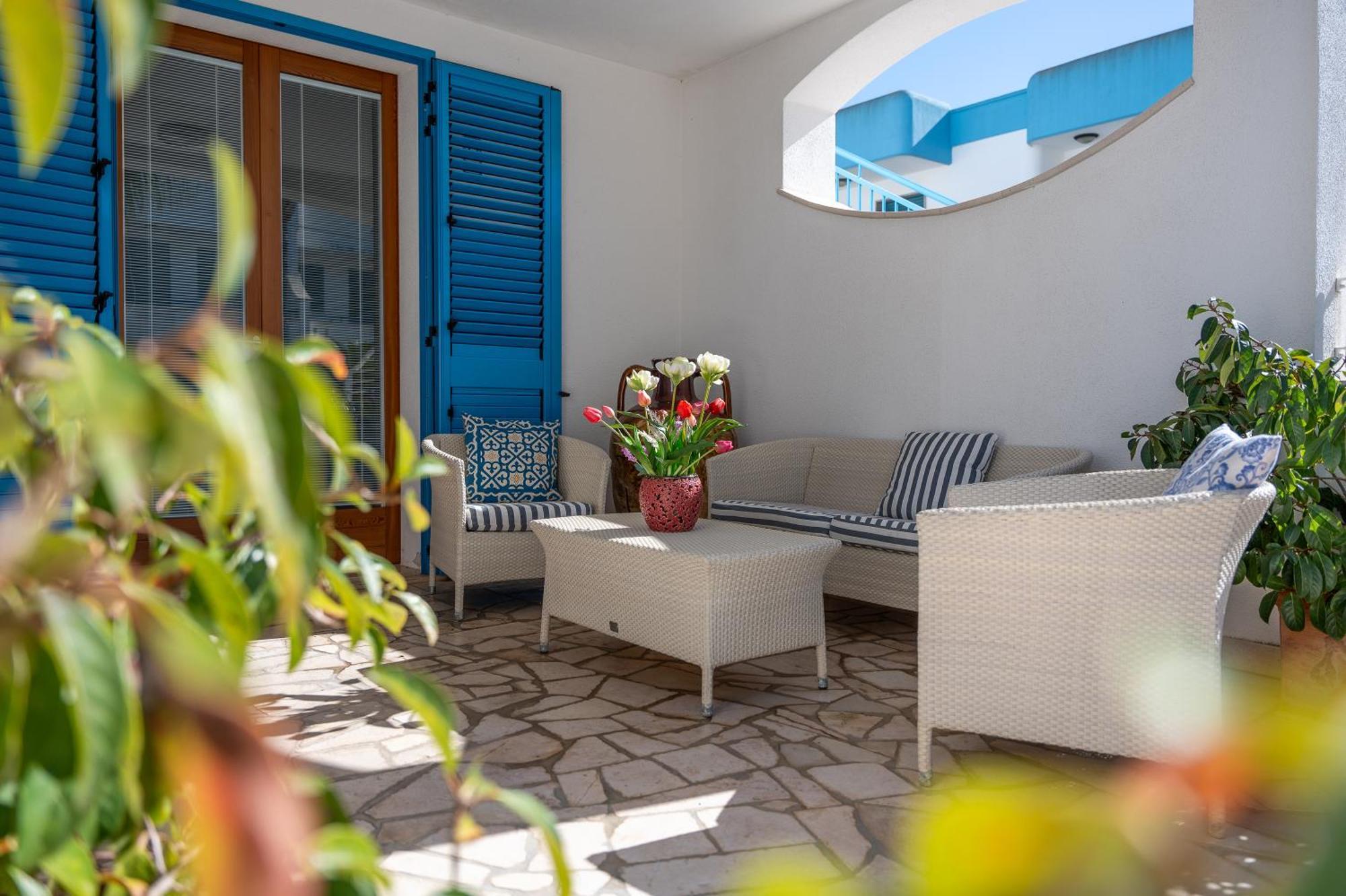 Lo Scalo Bed And Breakfast Marina Di Novaglie Алесано Екстериор снимка
