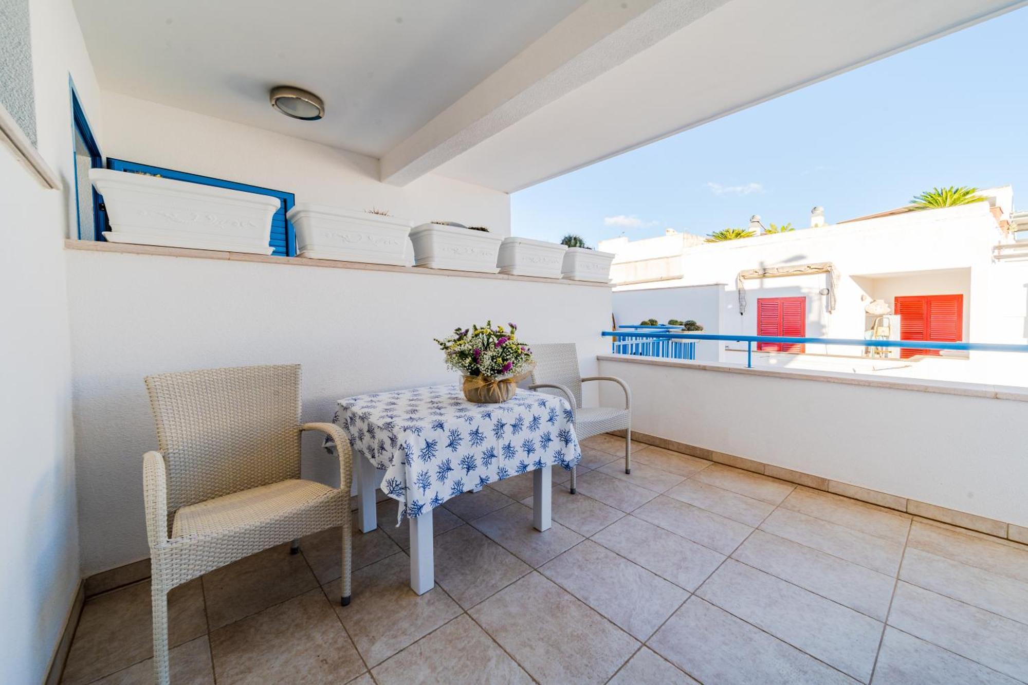 Lo Scalo Bed And Breakfast Marina Di Novaglie Алесано Екстериор снимка